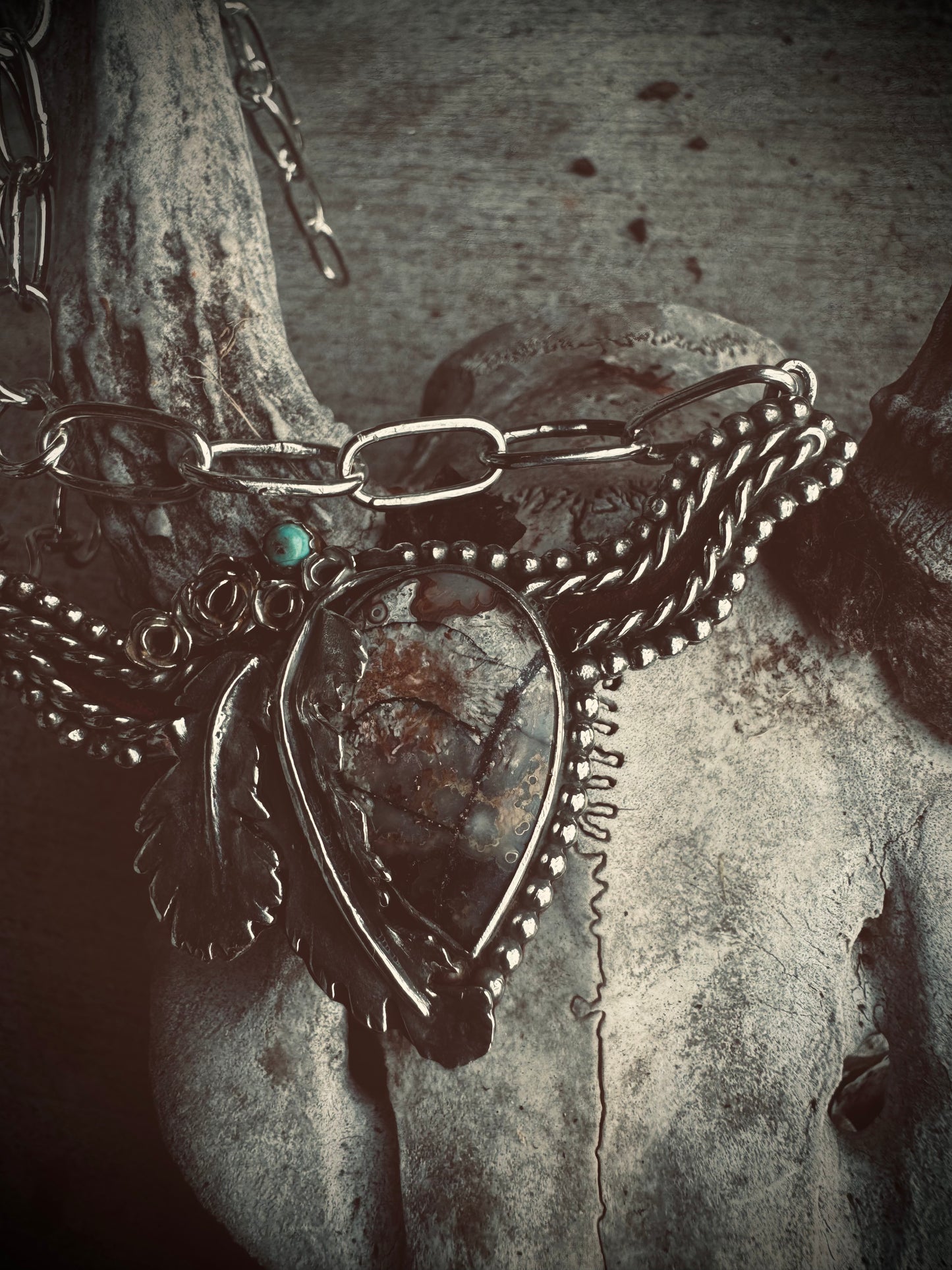 Agate Longhorn Necklace