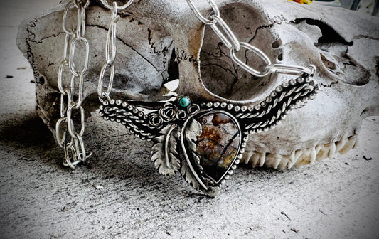 Agate Longhorn Necklace